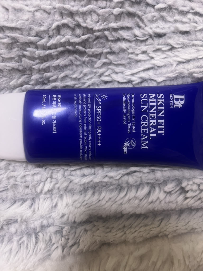 BENTON Kem chống nắng khoáng chất Skin Fit [SPF50+/PA++++] review image