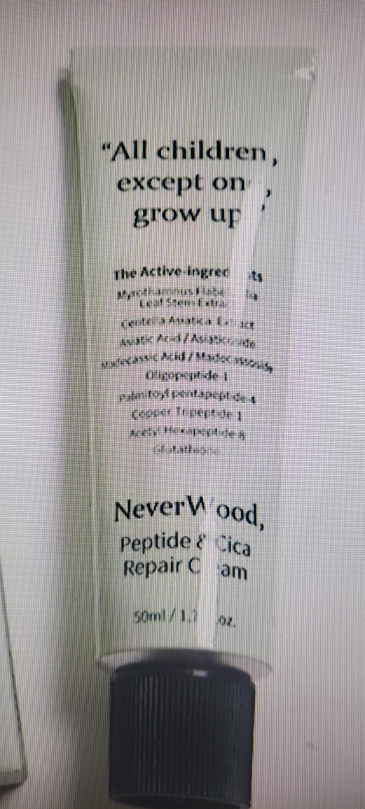 BeautyRecipe Crema reparadora con péptidos de Neverwood y Sika review image