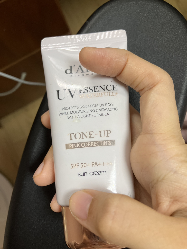 Ảnh đánh giá thực tế của người dùng về Kem chống nắng Waterful [SPF50+/PA++++] [Tông màu/Hồng]