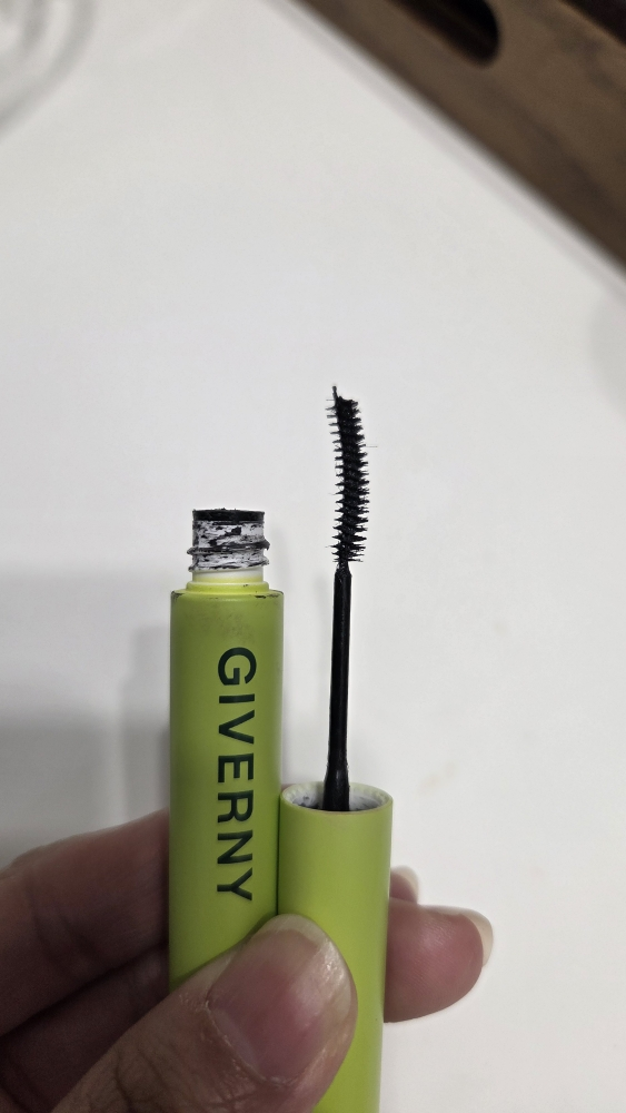 지베르니 (GIVERNY) 밀착 센서티브 마스카라 롱래쉬 [01 블랙] review image