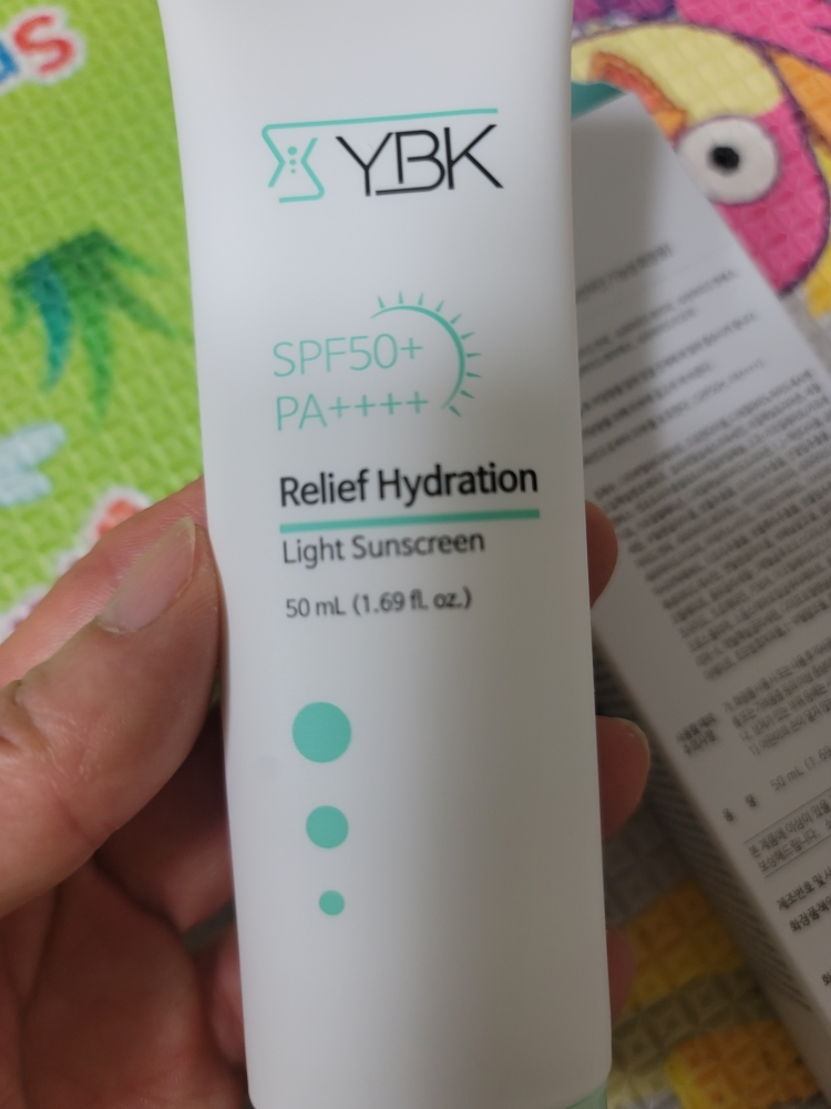 YBK (와이비케이) 릴리프 하이드레이션 라이트 썬스크린 [SPF50+/PA++++] review image