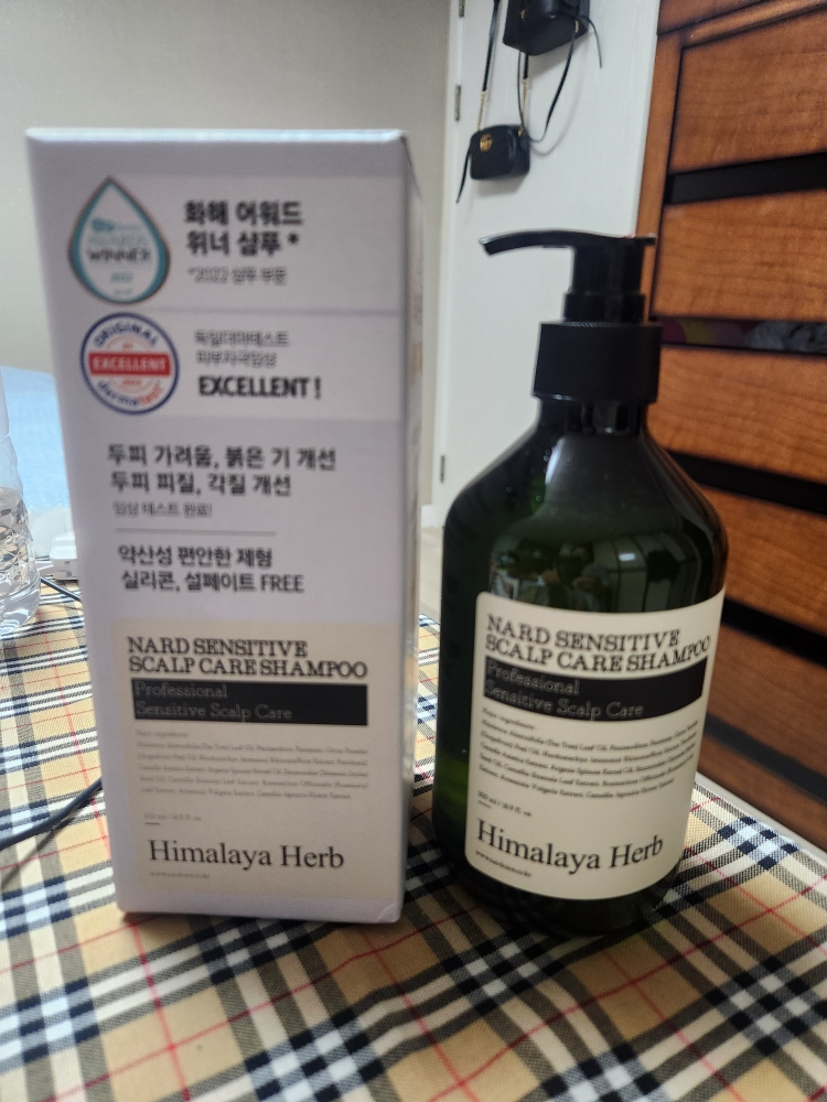 Ảnh đánh giá thực tế của người dùng về Dầu gội chăm sóc da đầu nhạy cảm