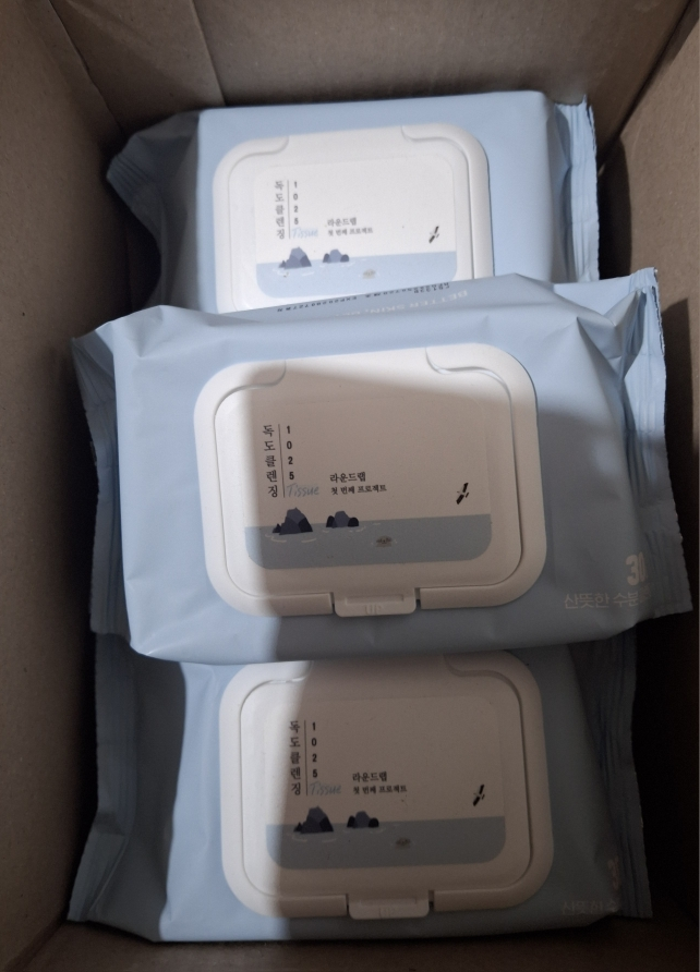 ROUNDLAB 1025 Dokdo Cleansing Tissue review image