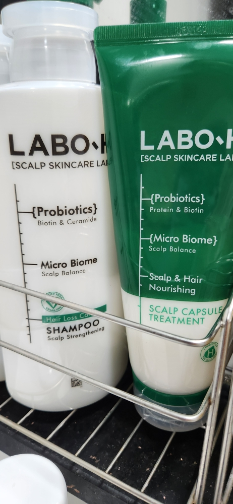 Ảnh đánh giá thực tế của người dùng về Viên nang điều trị giảm triệu chứng rụng tóc