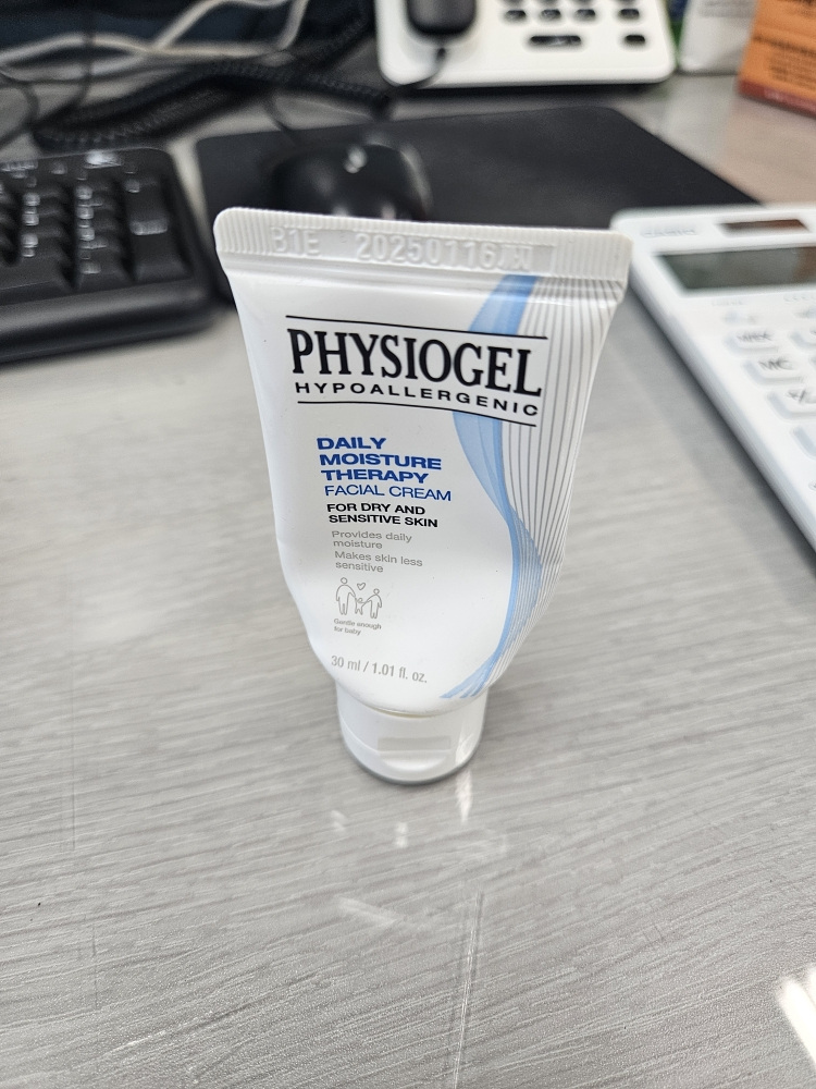 Ảnh đánh giá thực tế của người dùng về Kem dưỡng da mặt DMT