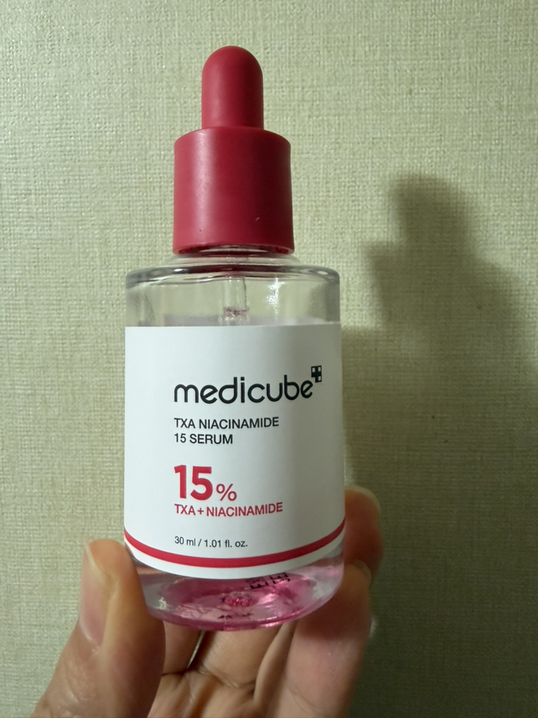 메디큐브 (medicube) TXA 흔적 토닝 세럼 review image