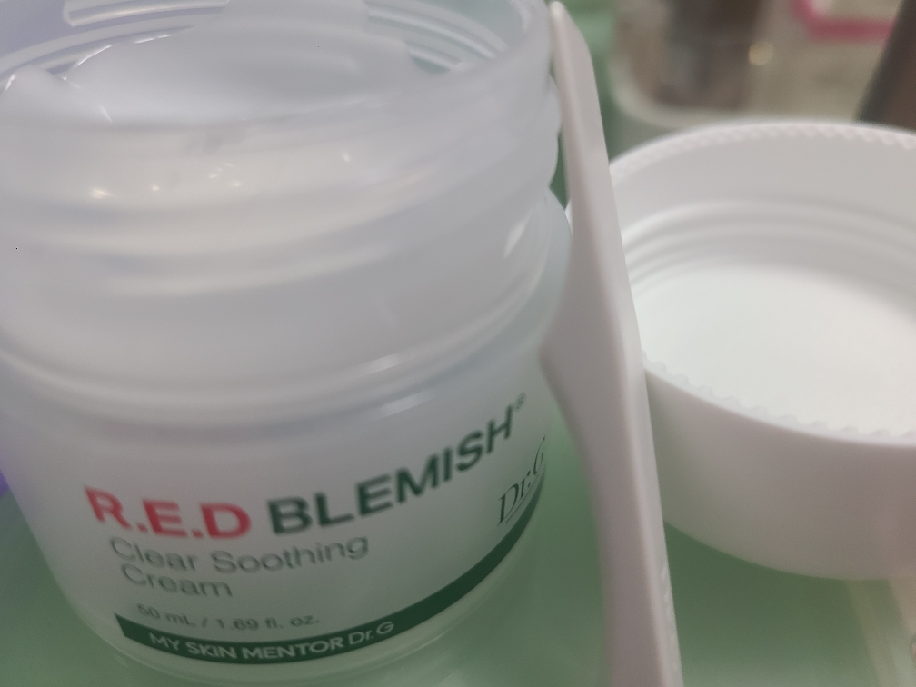 Ảnh đánh giá thực tế của người dùng về Kem làm sạch và làm dịu da Red Blemish Clear Soothing Cream
