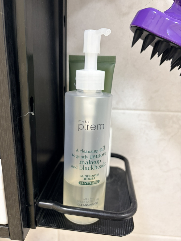 makep:rem Safe Me Relief Moisture Cleansing Oil review image