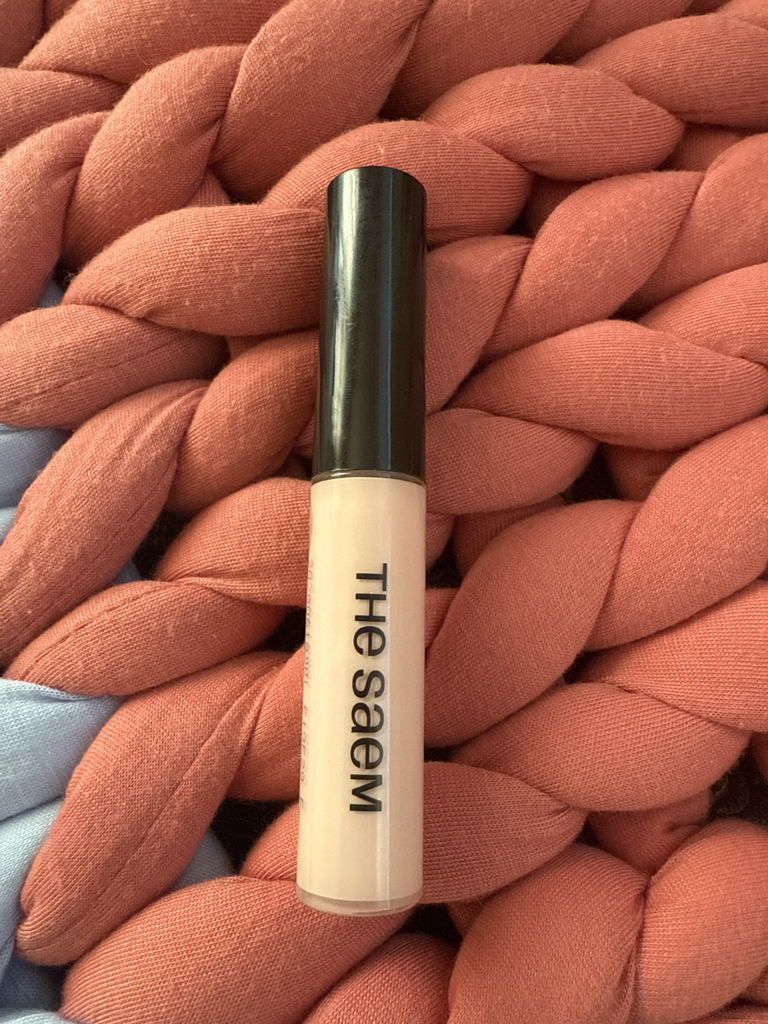 더샘 (theSAEM) 커버 퍼펙션 팁 컨실러 [SPF28/PA++] [브라이트너] review image