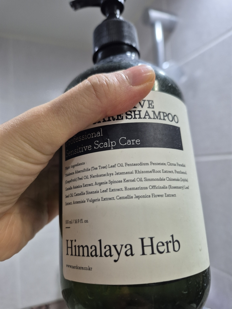 Ảnh đánh giá thực tế của người dùng về Dầu gội chăm sóc da đầu nhạy cảm