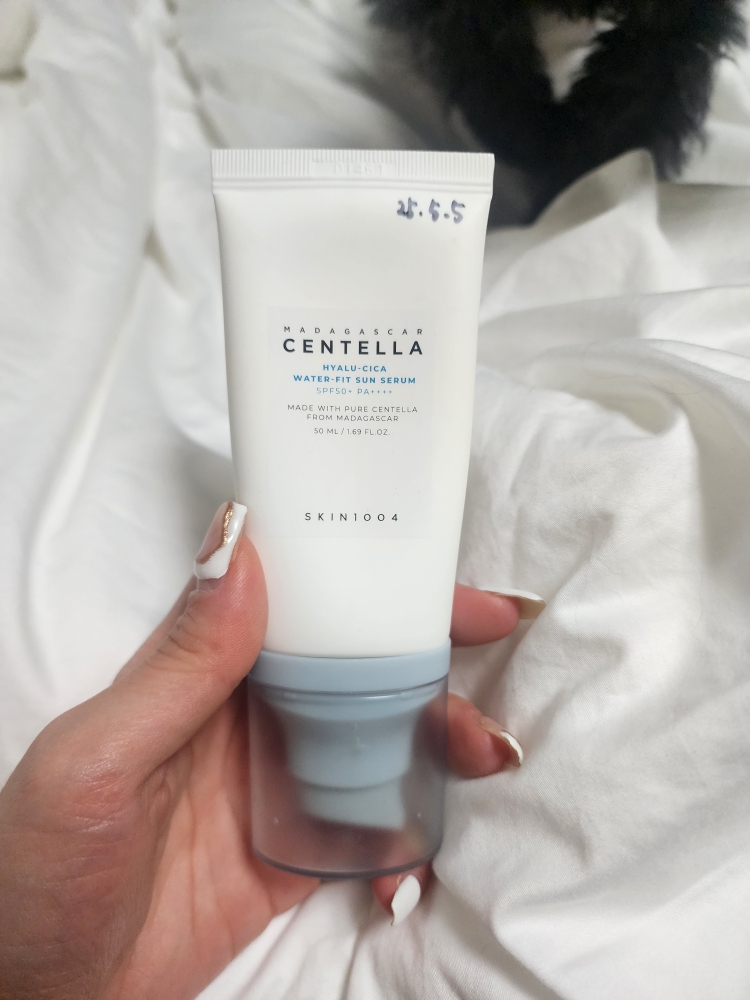 SKIN1004 Madagascar Centella Hyalu-Sica Water Fit Sun Serum [SPF50+/PA++++] review image