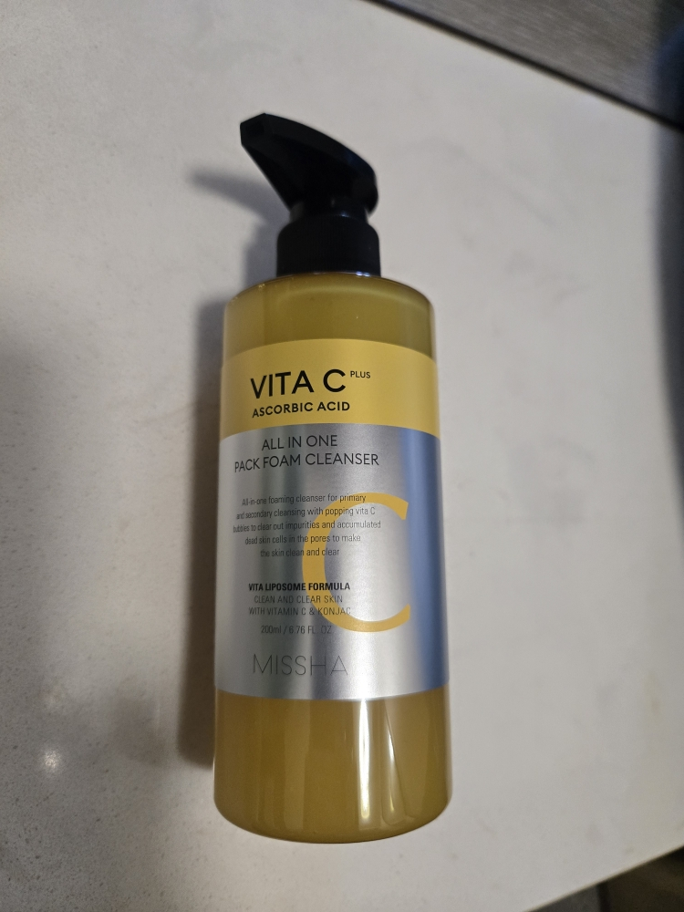 미샤 (MISSHA) 비타씨플러스 올인원 팩 폼 클렌저 review image