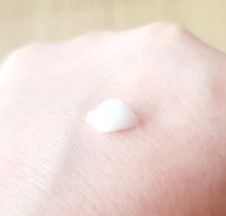 유이크 (UIQ) 바이옴 레미디 수딩 크림 review image