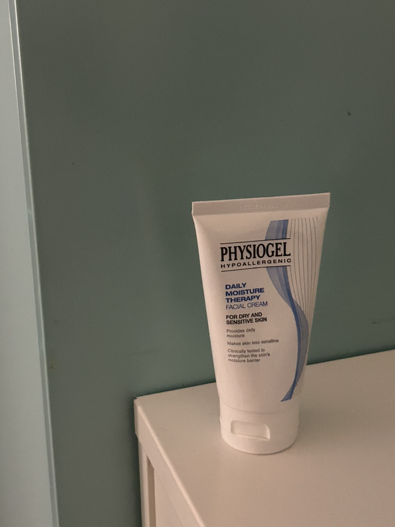 피지오겔 (PHYSIOGEL) DMT 페이셜크림 review image