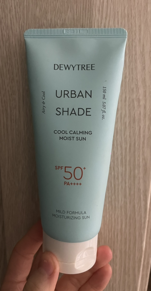 듀이트리 (DEWYTREE) 어반 쉐이드 쿨 카밍 수분 선 [SPF50+/PA++++] review image