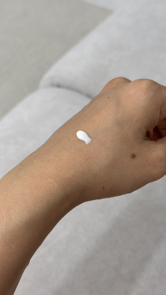 Genuine Director 保湿防晒霜 [SPF50+/PA++++]的真实用户使用照片