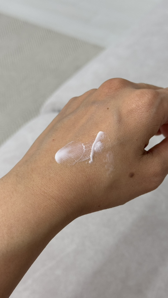 Genuine Director 保湿防晒霜 [SPF50+/PA++++]的真实用户使用照片