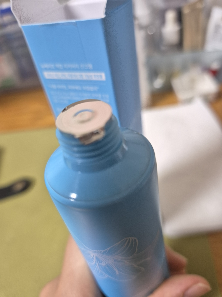 뉴베리프 (NEUVELIF) 백합 리커버리 선크림  [SPF50+/PA++++] review image