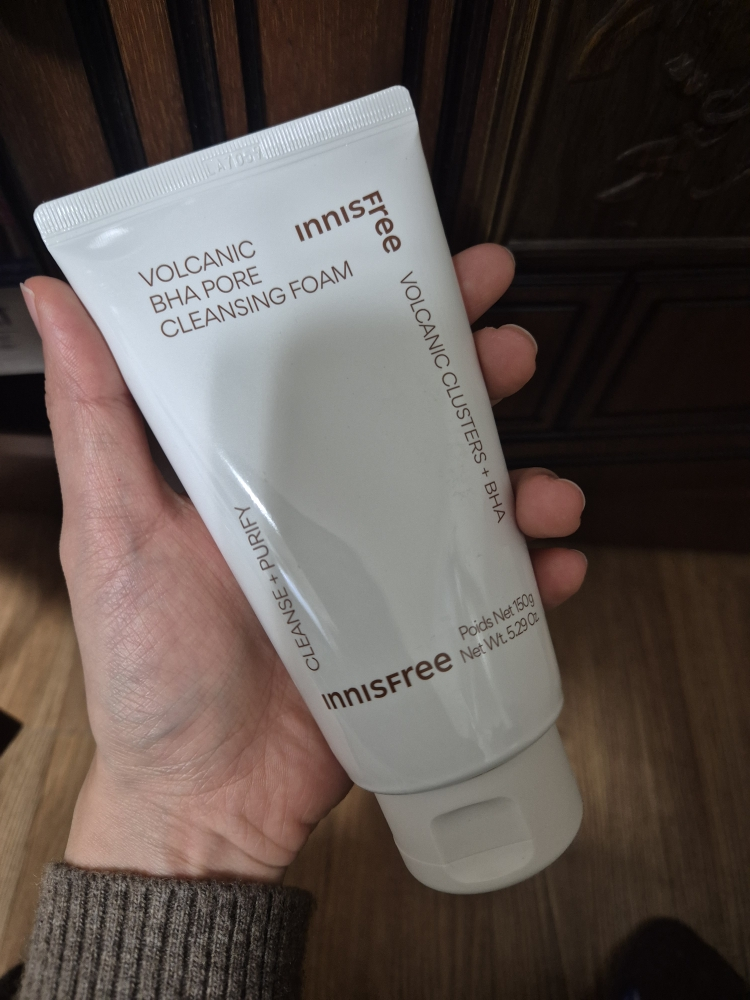 이니스프리 (INNISFREE) 화산송이 바하 모공 폼 클렌징 review image