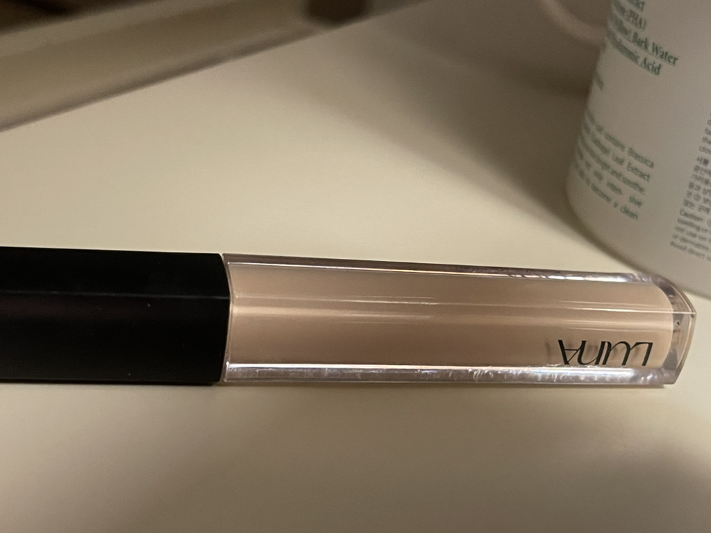 루나 (LUNA) 롱래스팅 팁 컨실러 [SPF34/PA++] [0.7호 아이보리] review image