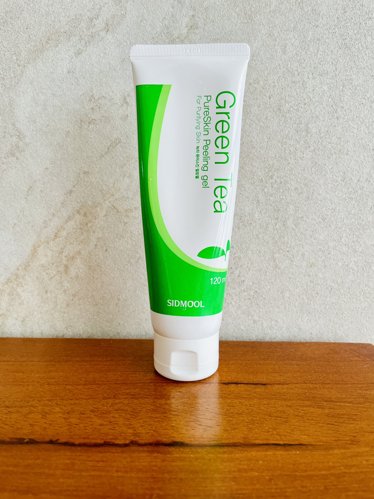 Ảnh đánh giá thực tế của người dùng về Gel tẩy tế bào chết trà xanh