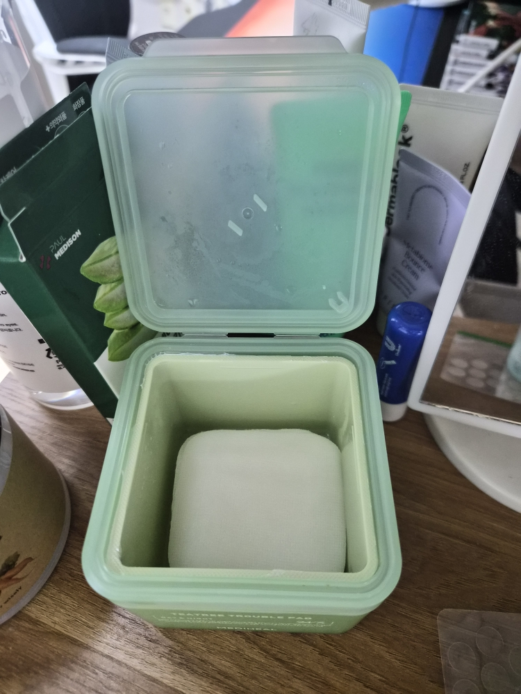 Ảnh đánh giá thực tế của người dùng về Miếng dán trị mụn trứng cá