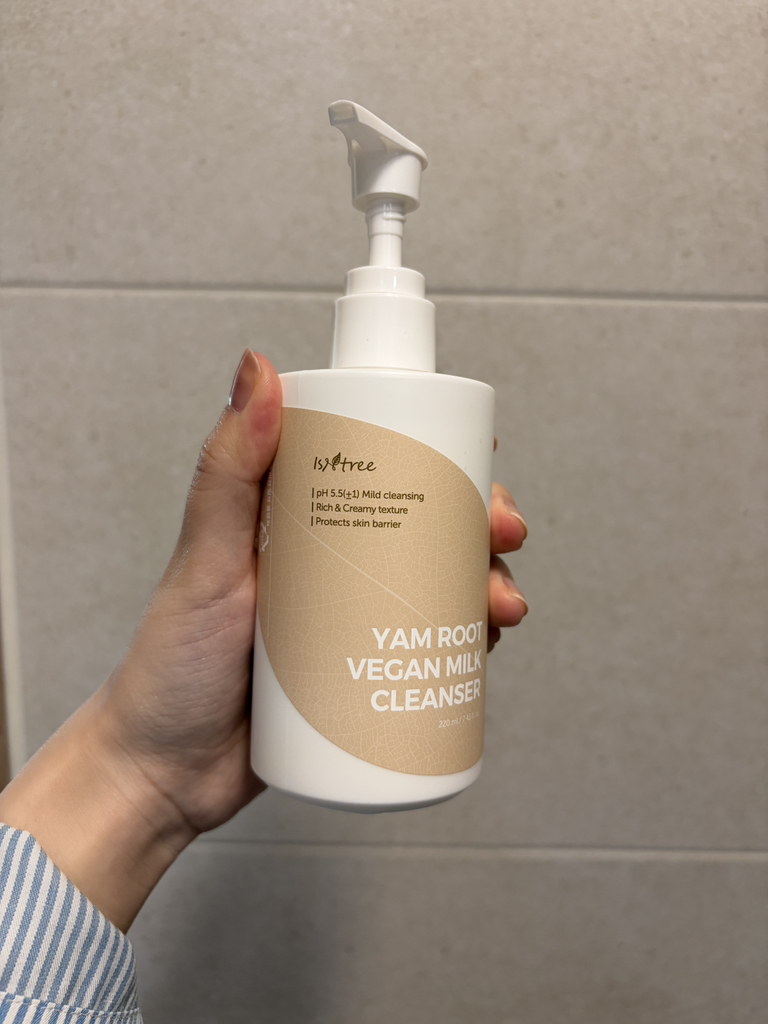 IsNtree Sữa rửa mặt thuần chay từ củ mài review image