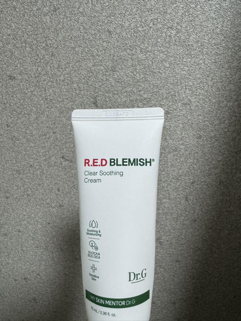 Ảnh đánh giá thực tế của người dùng về Kem làm sạch và làm dịu da Red Blemish Clear Soothing Cream