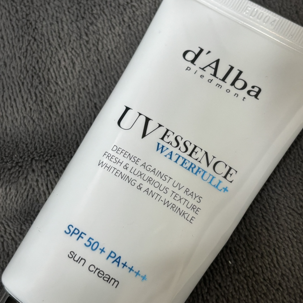 d'Alba Kem chống nắng Waterful [SPF50+/PA++++] [Essence] review image