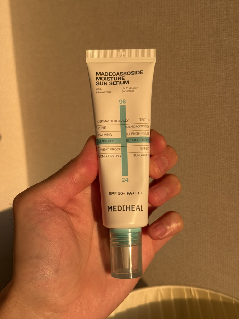 Ảnh đánh giá thực tế của người dùng về Madecassoside Moisture Serum Trace Repair [SPF50+/PA++++]