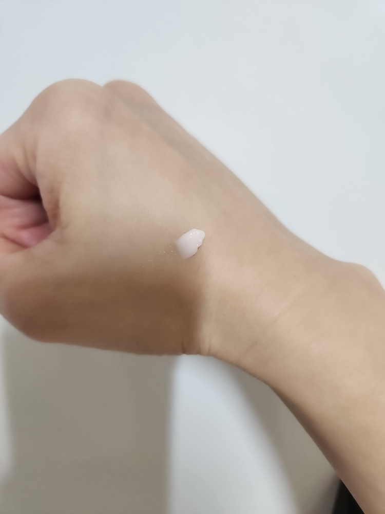 AHC (에이에이치씨) 텐 레볼루션 리얼 아이크림 포 페이스 review image