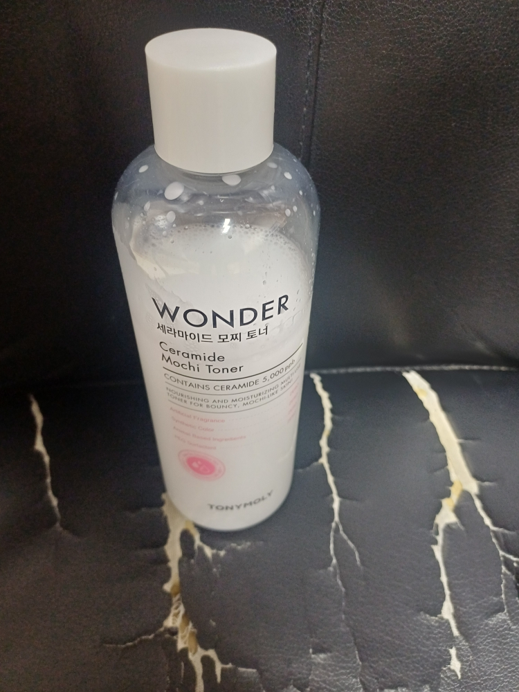 토니모리 (TONYMOLY) 원더 세라마이드 모찌 토너 review image