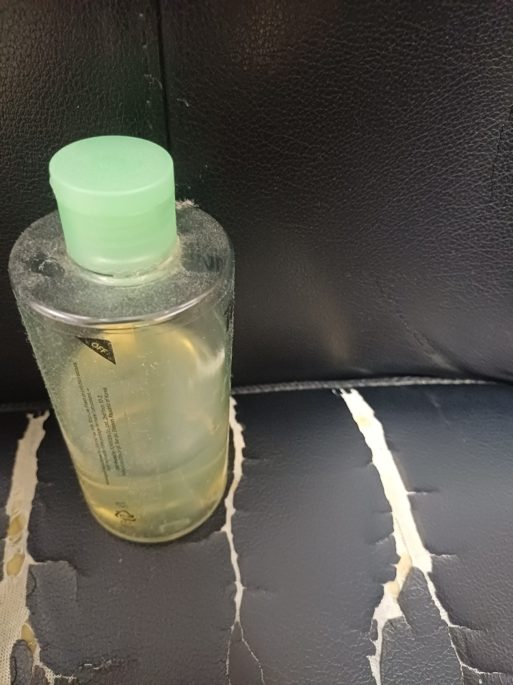 토리든 (Torriden) 밸런스풀 시카 각질 토너 review image