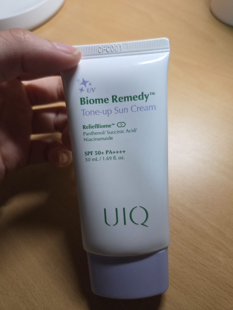 유이크 (UIQ) 바이옴 레미디 톤업 선크림 [SPF50+/PA++++] [보라] review image