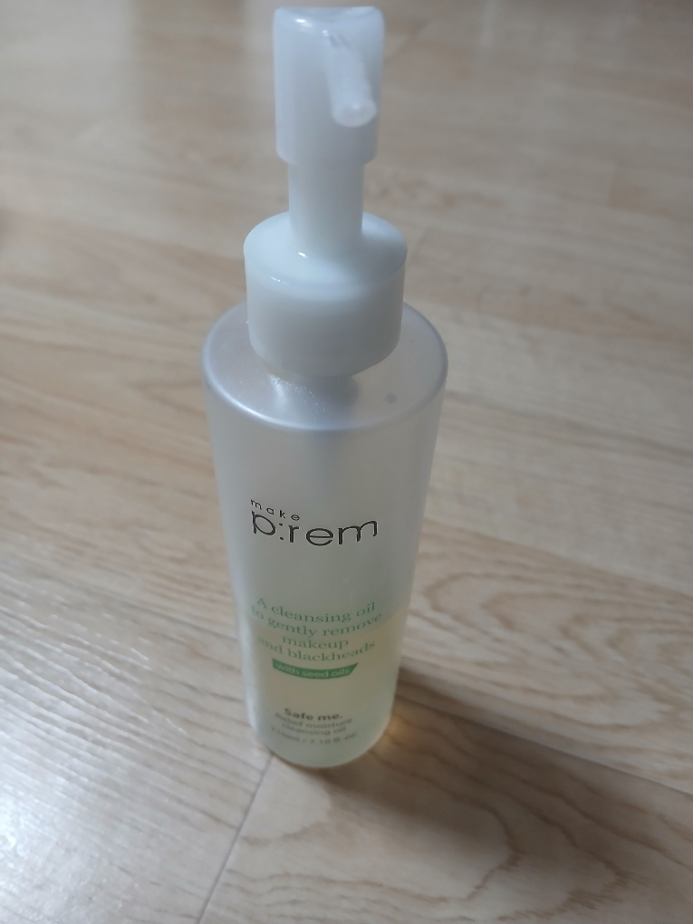 makep:rem Safe Me Relief Moisture Cleansing Oil review image