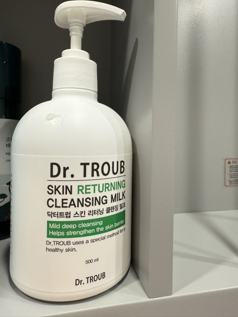 Ảnh đánh giá thực tế của người dùng về Sữa rửa mặt Dr. Truff