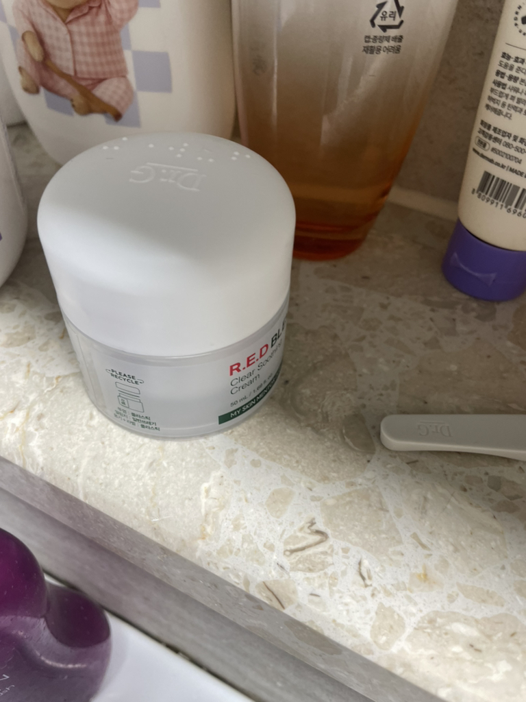 Ảnh đánh giá thực tế của người dùng về Kem làm sạch và làm dịu da Red Blemish Clear Soothing Cream