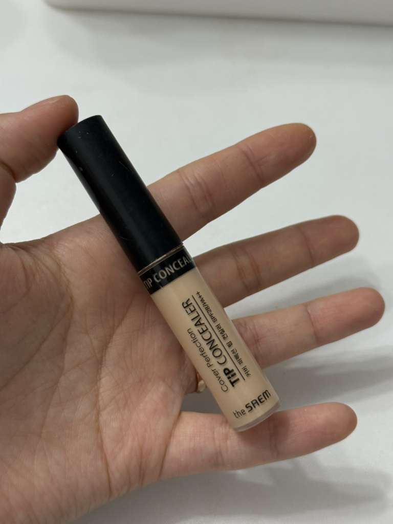 더샘 (theSAEM) 커버 퍼펙션 팁 컨실러 [SPF28/PA++] [피치베이지] review image