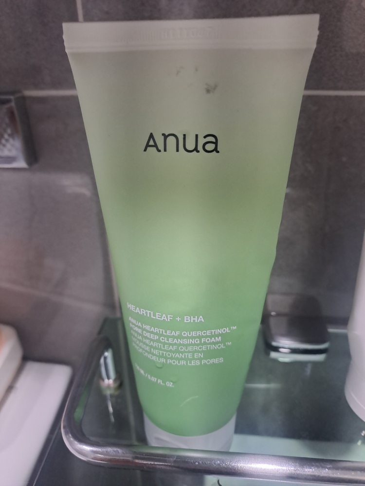 Anua Eoseongcho Quassetinol™ Lỗ chân lông Sâu Làm Sạch Bọt review image