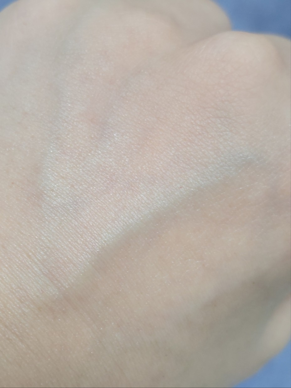 리에종드로렌 (LiaisondeLOREN) 얼티메잇 퍼스트 에센스 review image