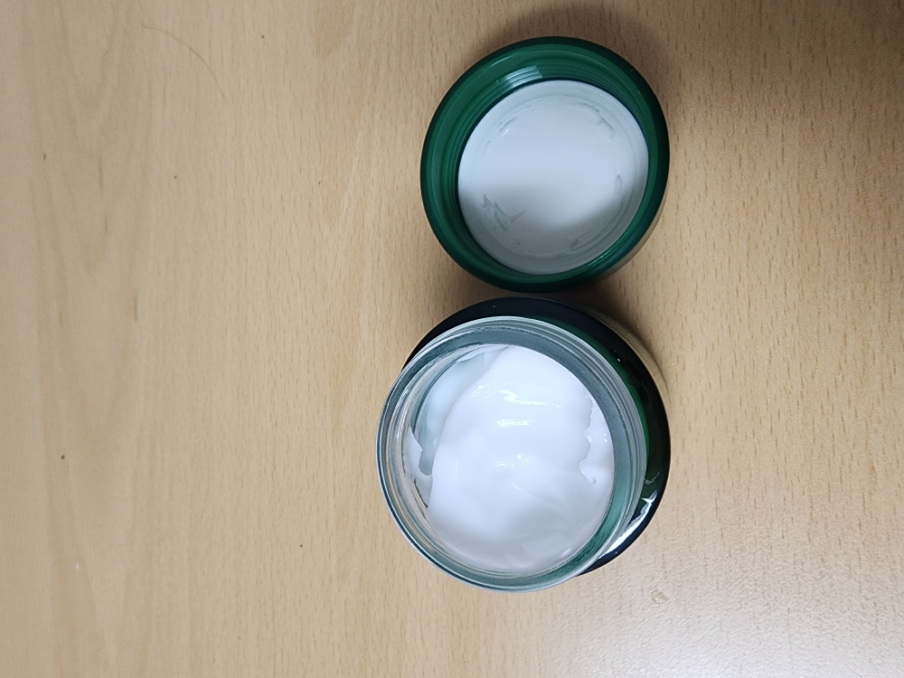 이니스프리 (INNISFREE) 그린티 버터 보습 크림 review image