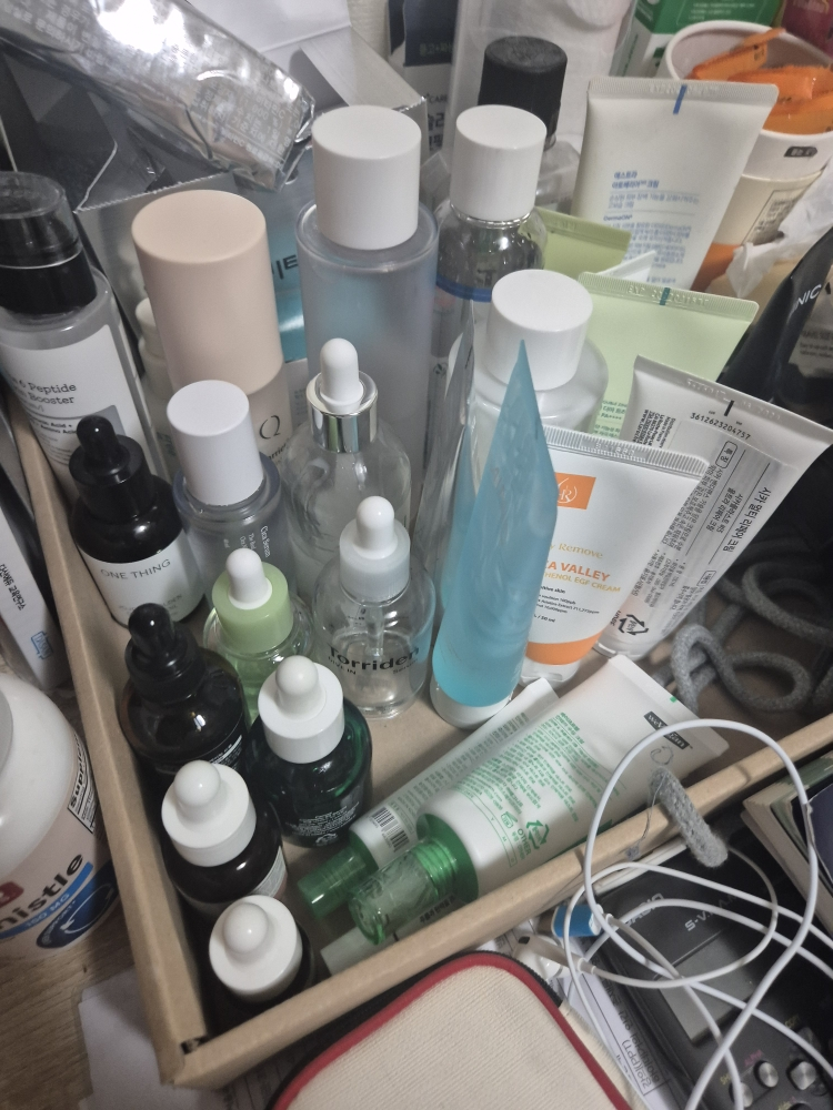 앰플엔 (AMPLE:N) 히알루론샷 버블 클렌저 review image