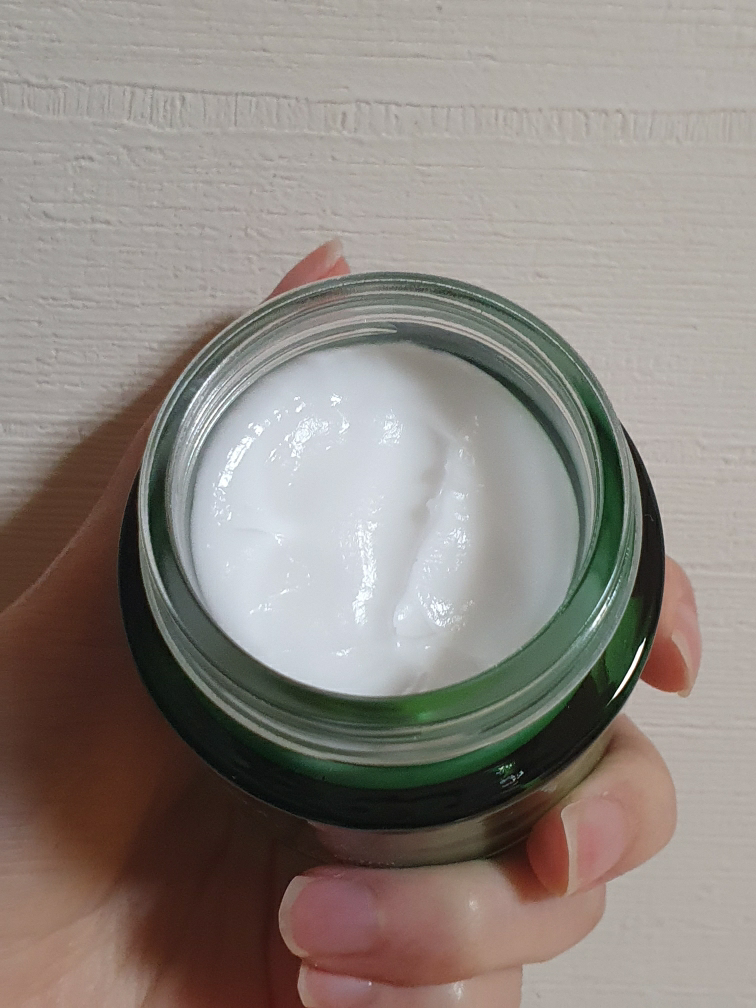 이니스프리 (INNISFREE) 그린티 버터 보습 크림 review image