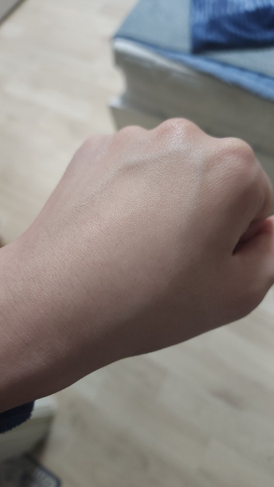 밀바랩 (MilbaLab) 제주 용암해수 보습 앰플 에센스 review image