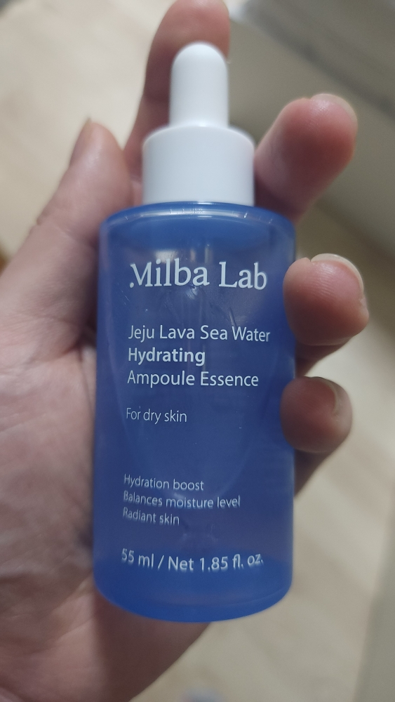 밀바랩 (MilbaLab) 제주 용암해수 보습 앰플 에센스 review image
