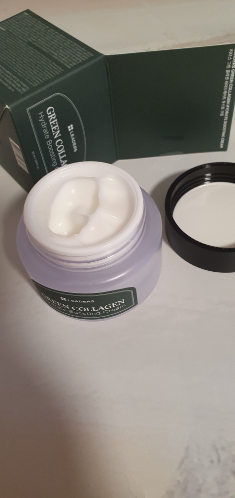 LEADERS Kem dưỡng ẩm tăng cường collagen xanh review image