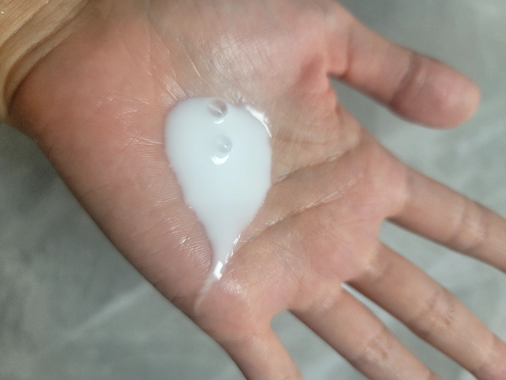 Ảnh đánh giá thực tế của người dùng về Sữa rửa mặt Dr. Truff