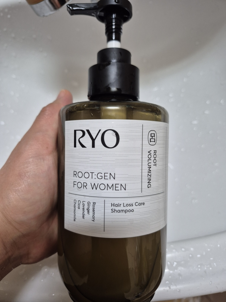 려 (Ryo) 루트젠 여성맞춤볼륨 탈모증상전문케어 샴푸 review image