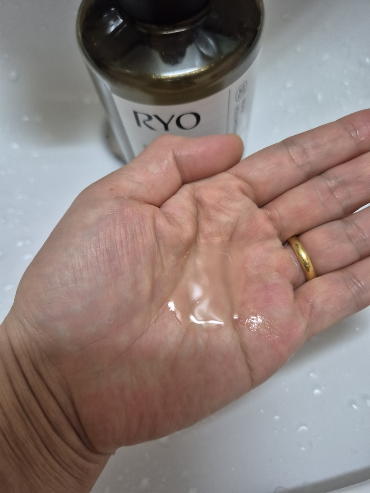 려 (Ryo) 루트젠 여성맞춤볼륨 탈모증상전문케어 샴푸 review image