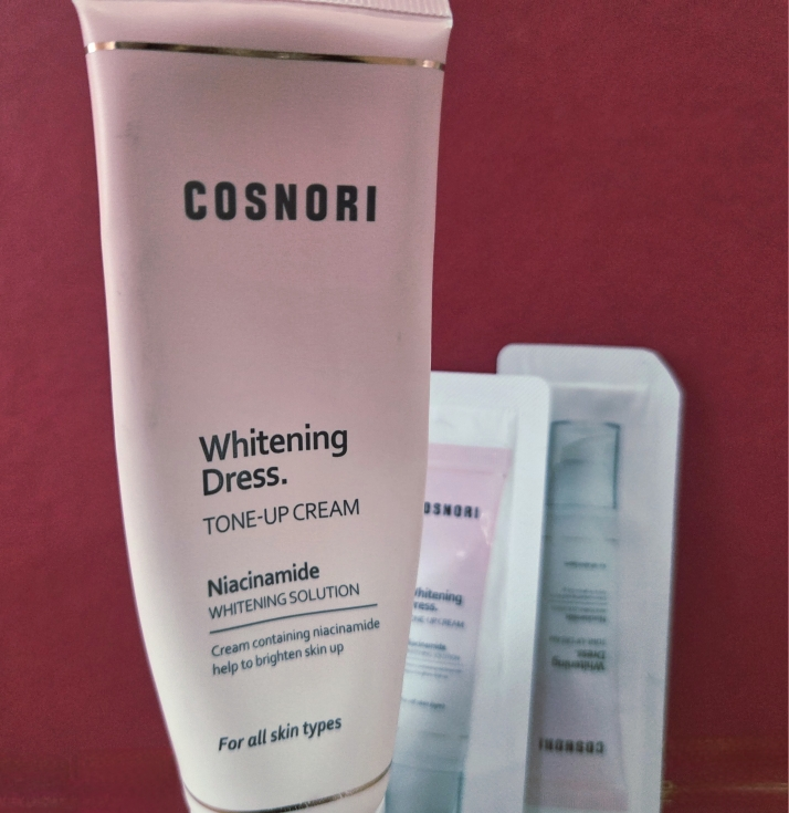 COSNORI Kem làm trắng da và làm sáng da review image
